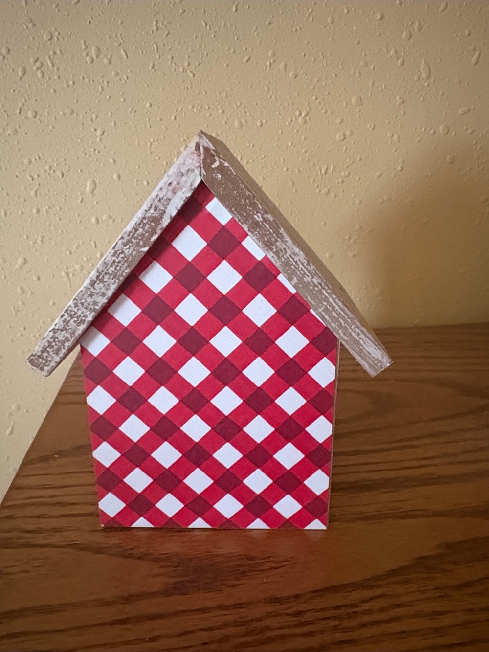 The Pioneer Woman Red & White Gingham Tabletop House - Picture 5 of 5